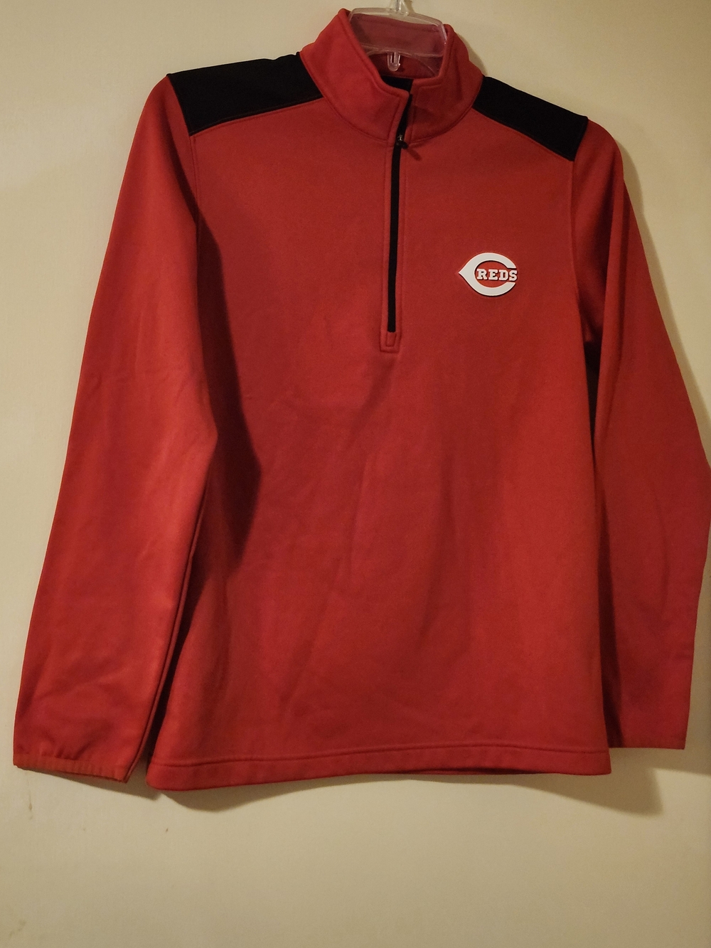 Genuine MLB Merchandise Cincinnati Reds Men's Red Quarter-Zip Pullover Jacket S